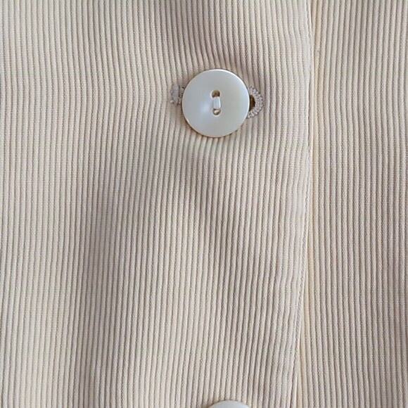 Talbots 100% Silk Rich Elegant Creamy Yellow Blazer Jacket 10W Lined Long Sleeve - Picture 13 of 16